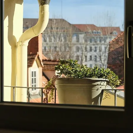 Neues Im Zentrum Von Fuer 2 Personen * Štýrský Hradec