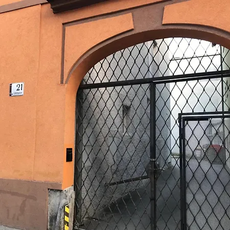 Neues Im Zentrum Von Fuer 2 Personen