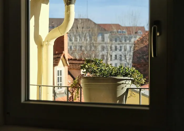 Neues Im Zentrum Von Fuer 2 Personen * Štýrský Hradec